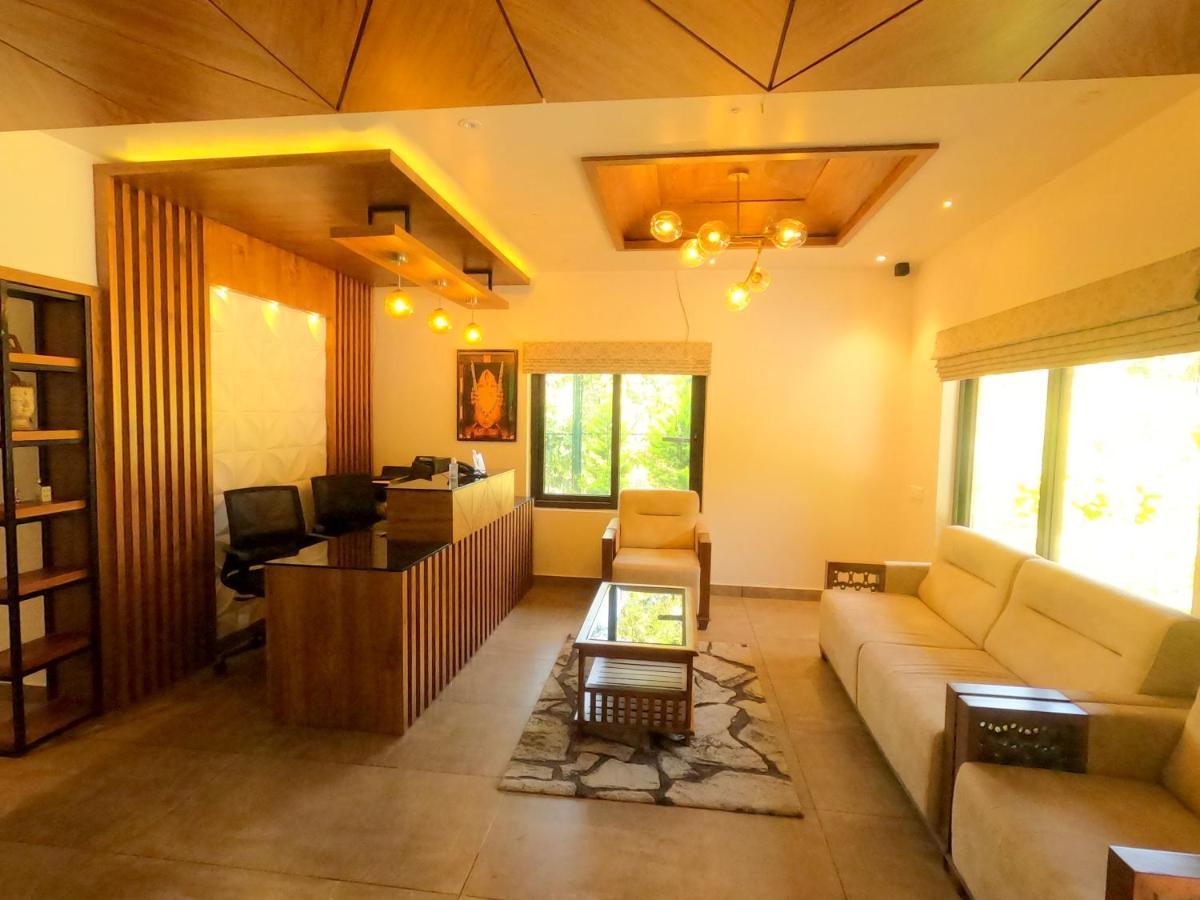 The Wild Trails Clarks Exotica , Munnar Hotel Bagian luar foto