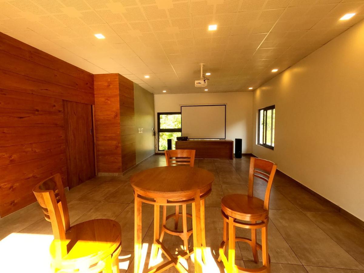 The Wild Trails Clarks Exotica , Munnar Hotel Bagian luar foto