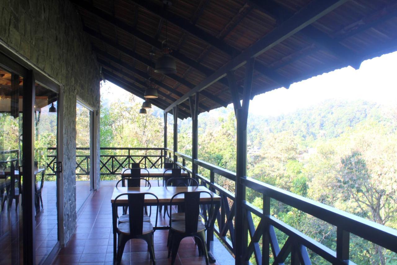 The Wild Trails Clarks Exotica , Munnar Hotel Bagian luar foto