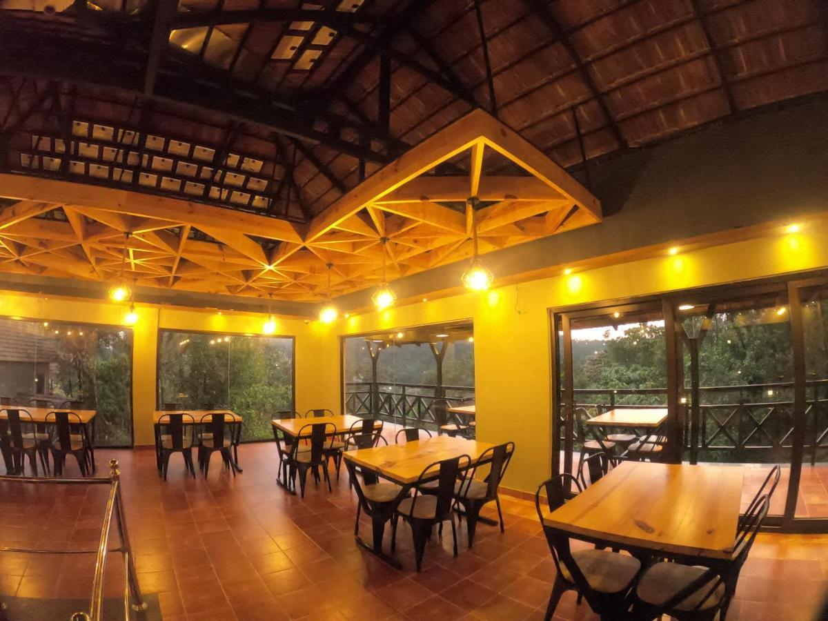 The Wild Trails Clarks Exotica , Munnar Hotel Bagian luar foto