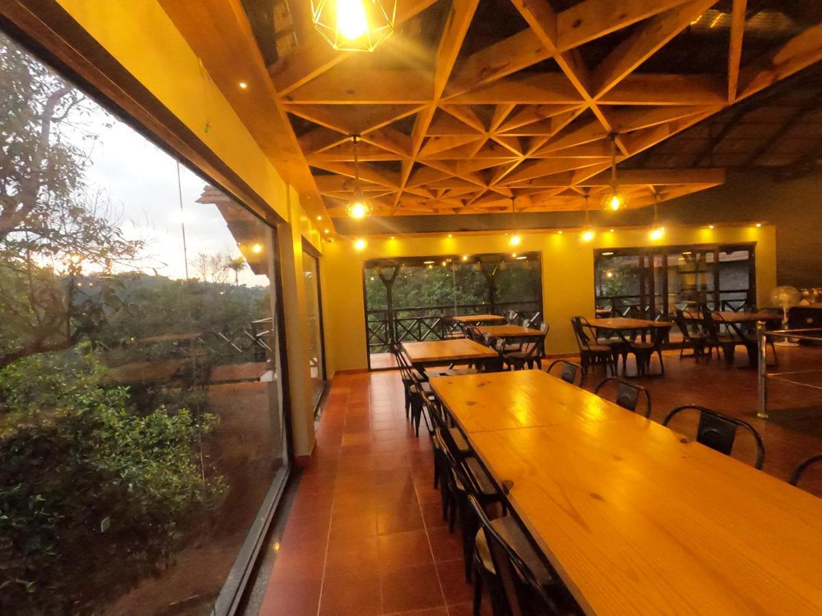 The Wild Trails Clarks Exotica , Munnar Hotel Bagian luar foto