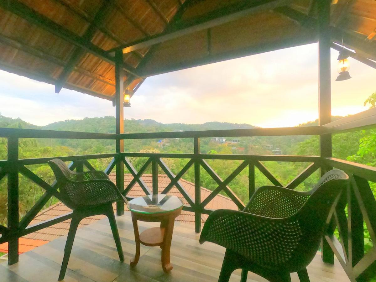 The Wild Trails Clarks Exotica , Munnar Hotel Bagian luar foto