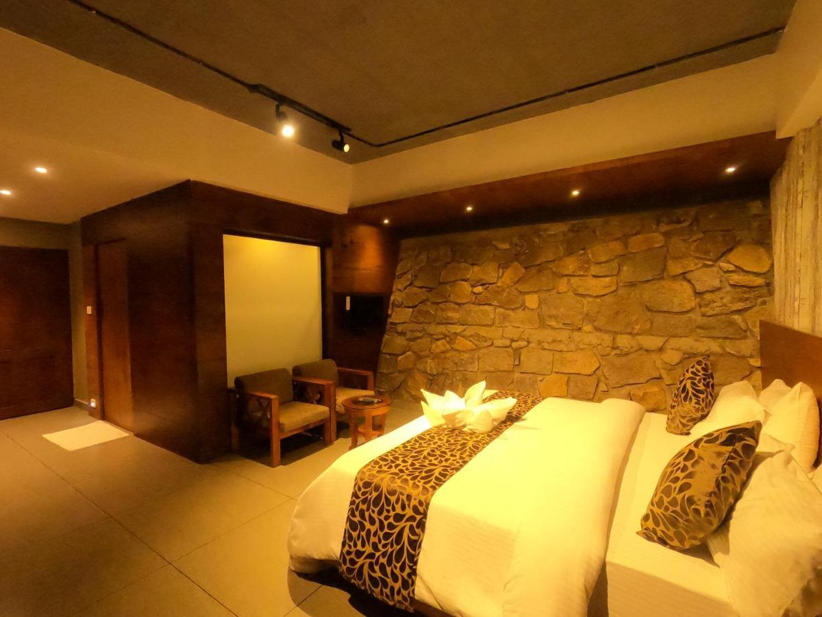 The Wild Trails Clarks Exotica , Munnar Hotel Bagian luar foto