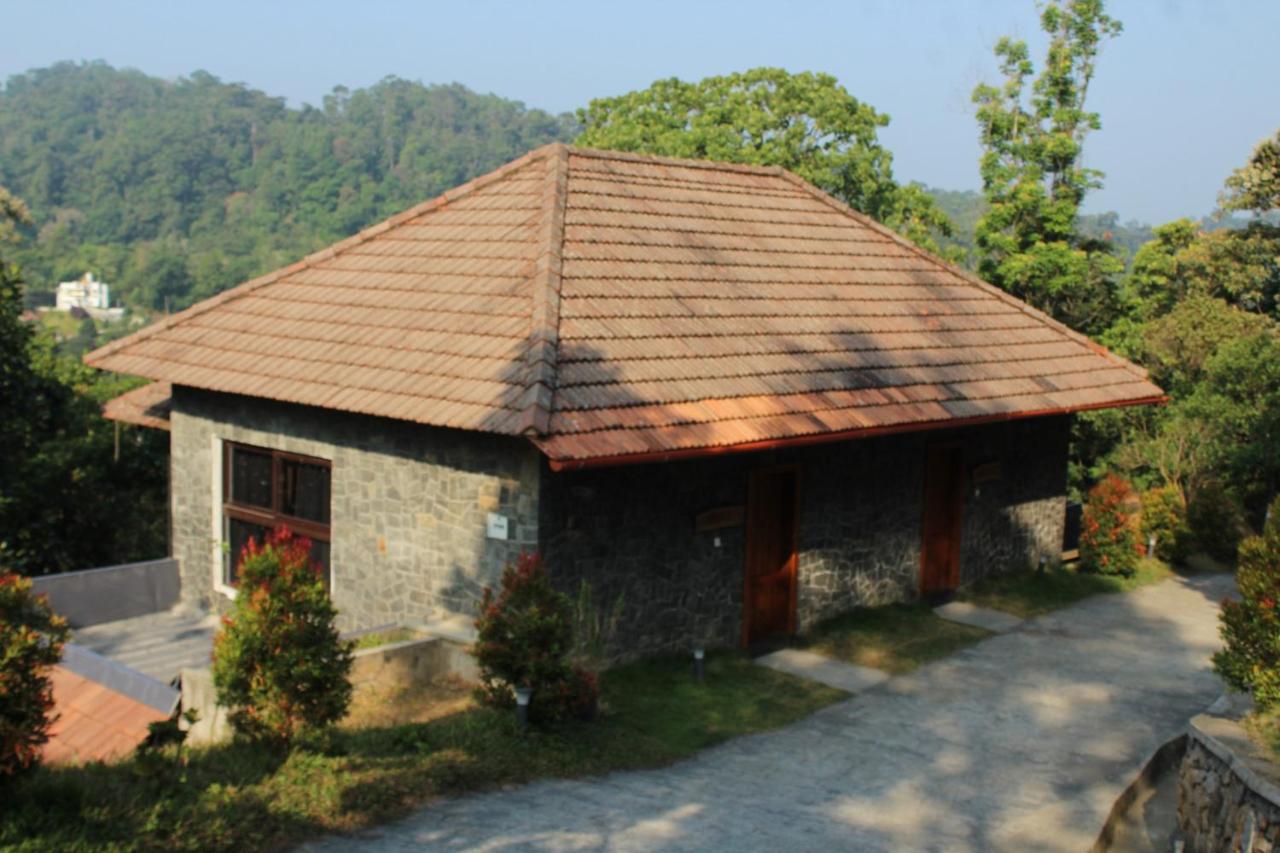 The Wild Trails Clarks Exotica , Munnar Hotel Bagian luar foto