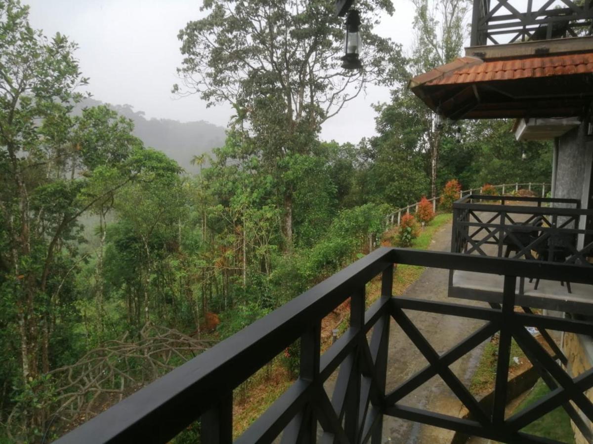 The Wild Trails Clarks Exotica , Munnar Hotel Bagian luar foto