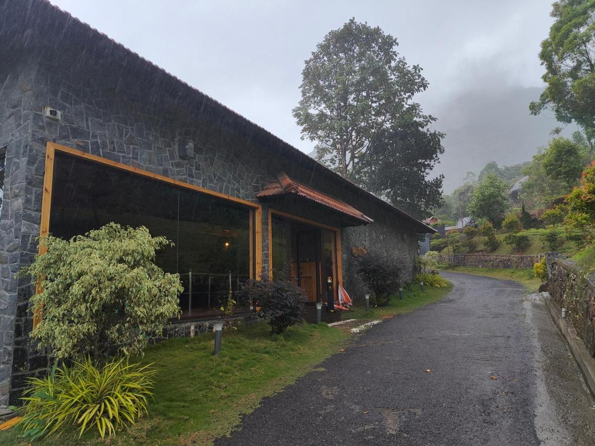 The Wild Trails Clarks Exotica , Munnar Hotel Bagian luar foto
