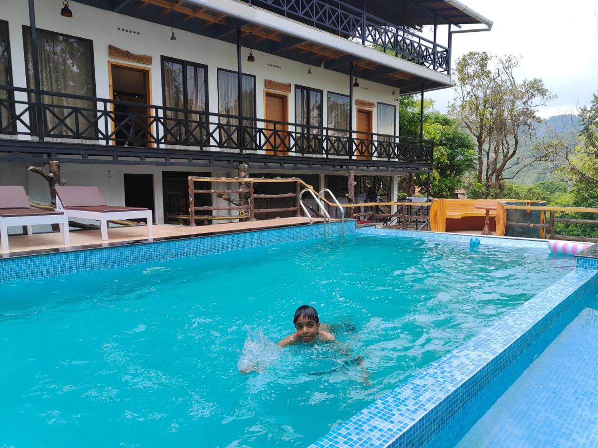 The Wild Trails Clarks Exotica , Munnar Hotel Bagian luar foto